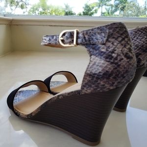 Suede & Snakeskin Platform Wedge Sandal Size 8.5 Color Black & Snake JustFab NWT
